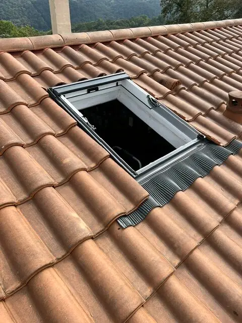 Chantier remplacement d'une fenêtre de toit marque VELUX 4 IMG 3580 rotated