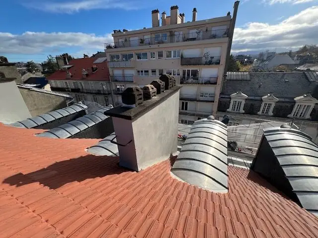 Travaux de toiture — Rue Henri Faisans - Immeuble classé Bâtiment de France 5 E43E253D 4FD4 4CF7 8ADC E99F968FF6BE rotated